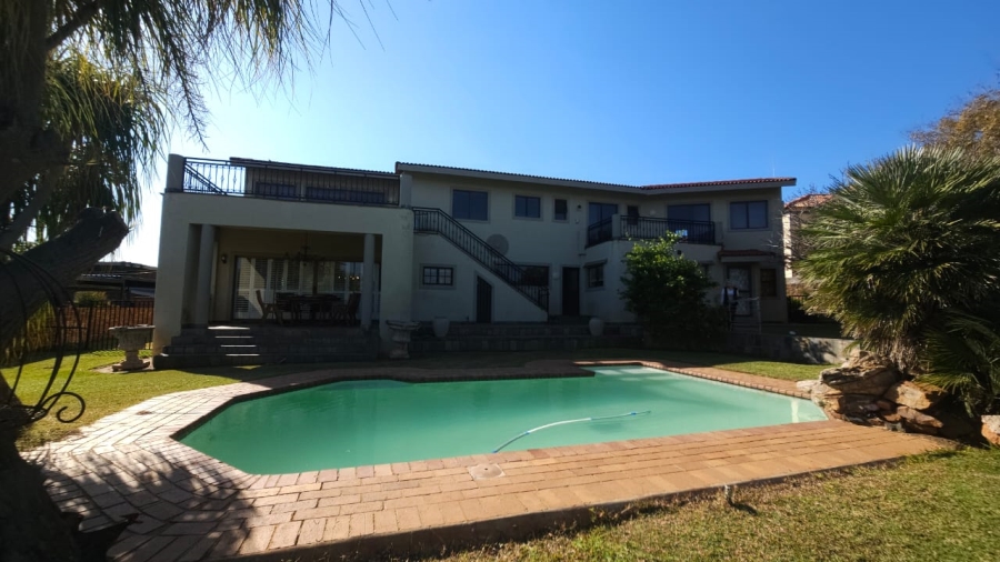 4 Bedroom Property for Sale in Ifafi North West
